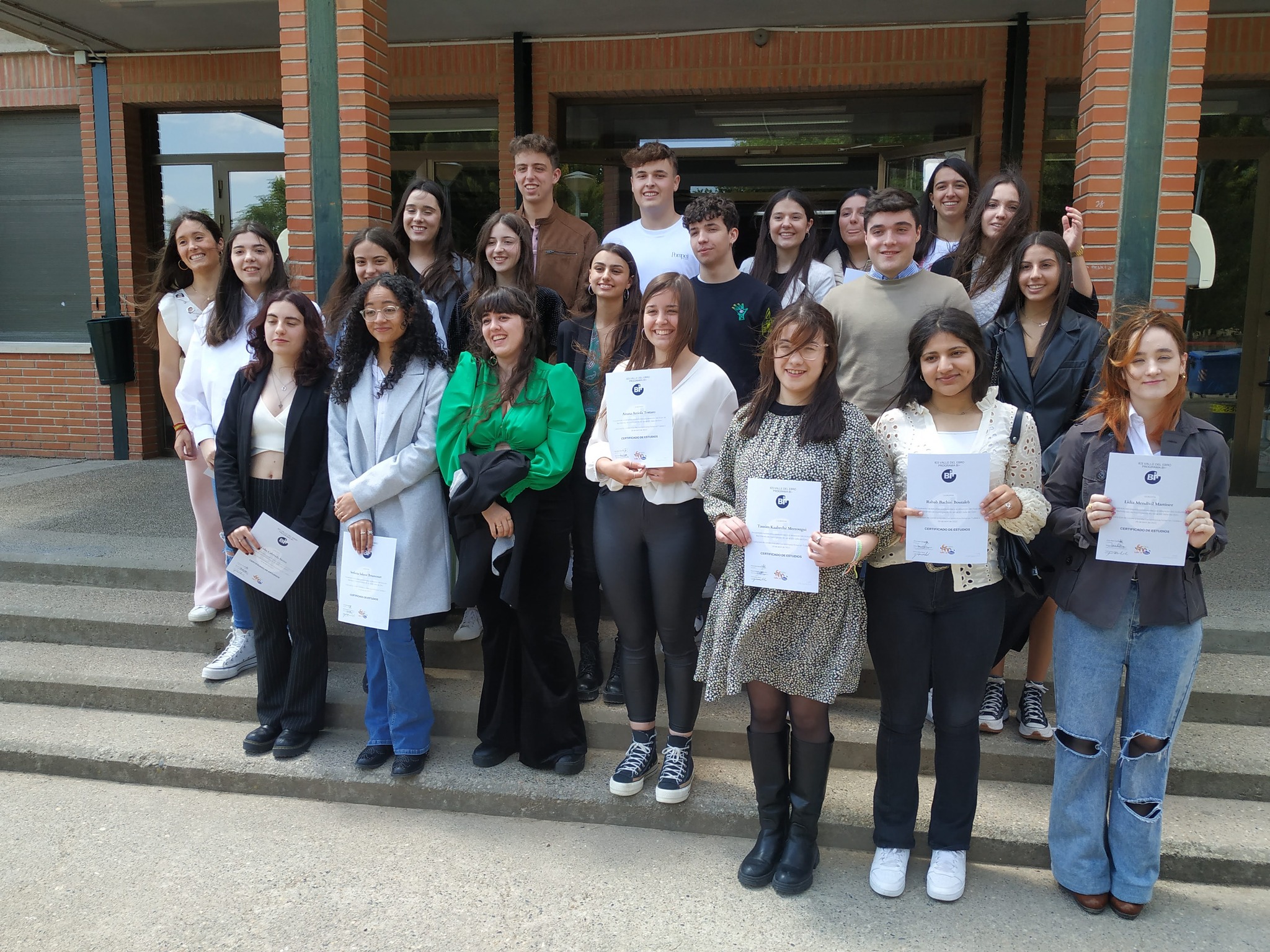 𝟐𝟐 𝐆raduados en nuestro Bachillerto de investigación  𝐁𝐢+ 👏🏽👏🏽👏🏽